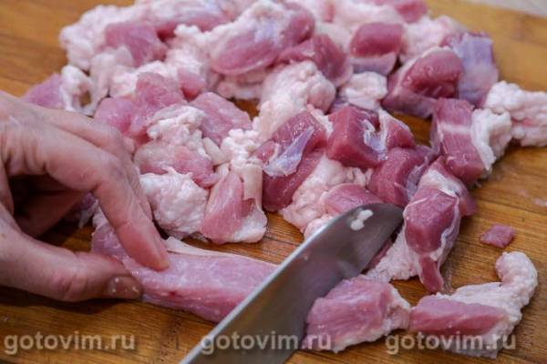 Картофель с мясом, тушённый в мультиварке