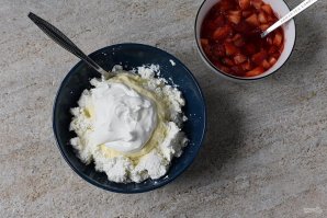 Клубника с творогом