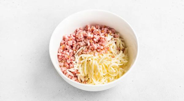 Хачапури с ветчиной и сыром, пошаговый рецепт с фото на 1423 ккал