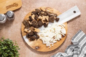 Сморчки в сметане
